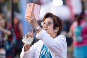 BIB: 
                            <button type="button" onclick="openModal(13717181)" class="btn btn-primary btn-sm float-right btn-popup" data-toggle="modal" data-target=".modal-high-quality">
                        <i class="fas fa-shopping-cart"></i> Add to Cart
                    </button>
                                            <button type="button" onclick="isThisMe(13717181, true)" class="btn btn-success btn-sm float-right btn-popup btn-isme hidden" data-toggle="tooltip" data-placement="bottom" title="นี่คือรูปของคุณใช่ไหม คลิกที่นี่เพื่อเอาเข้าอัลบั้ม">
                        <i class="fas fa-plus"></i> Add to album
                    </button>
                    <button type="button" onclick="isThisMe(13717181, false)" class="btn btn-warning btn-sm float-right btn-popup btn-isnotme hidden">
                        <i class="fas fa-ban"></i> Remove from album
                    </button>